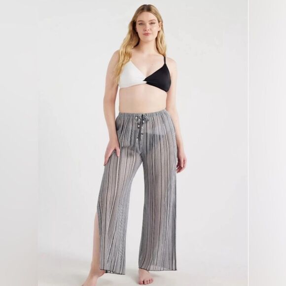 Time and Tru crochet Striped Black, grey and White cover up Pants Sz 1X - Picture 1 of 12
